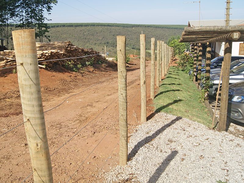 CERCAS, CORRIMÃO E ALAMBRADOS